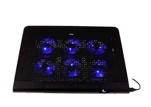 XTA-160 BASE TIPO GAMING CON VENTILADOR E ILUMINACION PARA LAPTOPHASTA 17 PULGADAS XTECH - XTA-160
